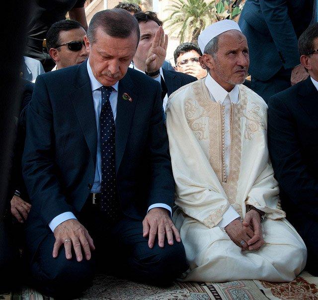 erdogan-prayer-profile