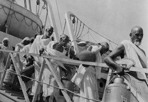 Indian-pilgrims_1940s-ship